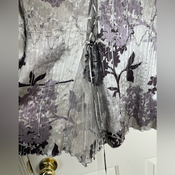 Vintage Komarov Silver Floral Crinkle Blouse Sheer Bell Sleeve Lace-Up Top | S - Picture 8 of 12